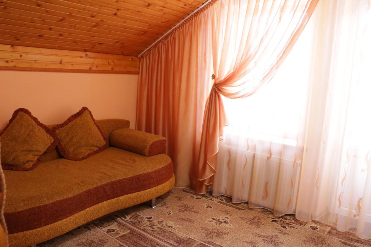 Karpatskyi Maetok Hotel Slavske Bagian luar foto