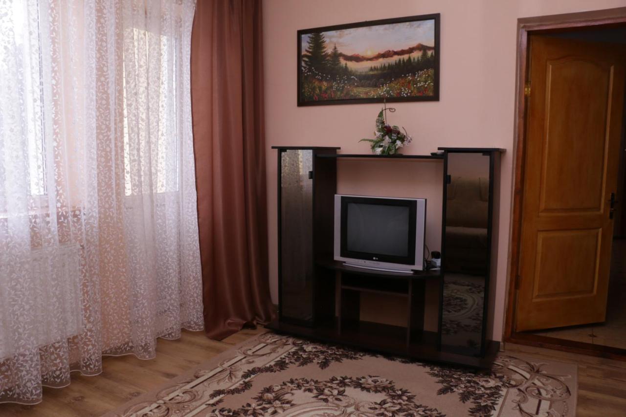 Karpatskyi Maetok Hotel Slavske Bagian luar foto